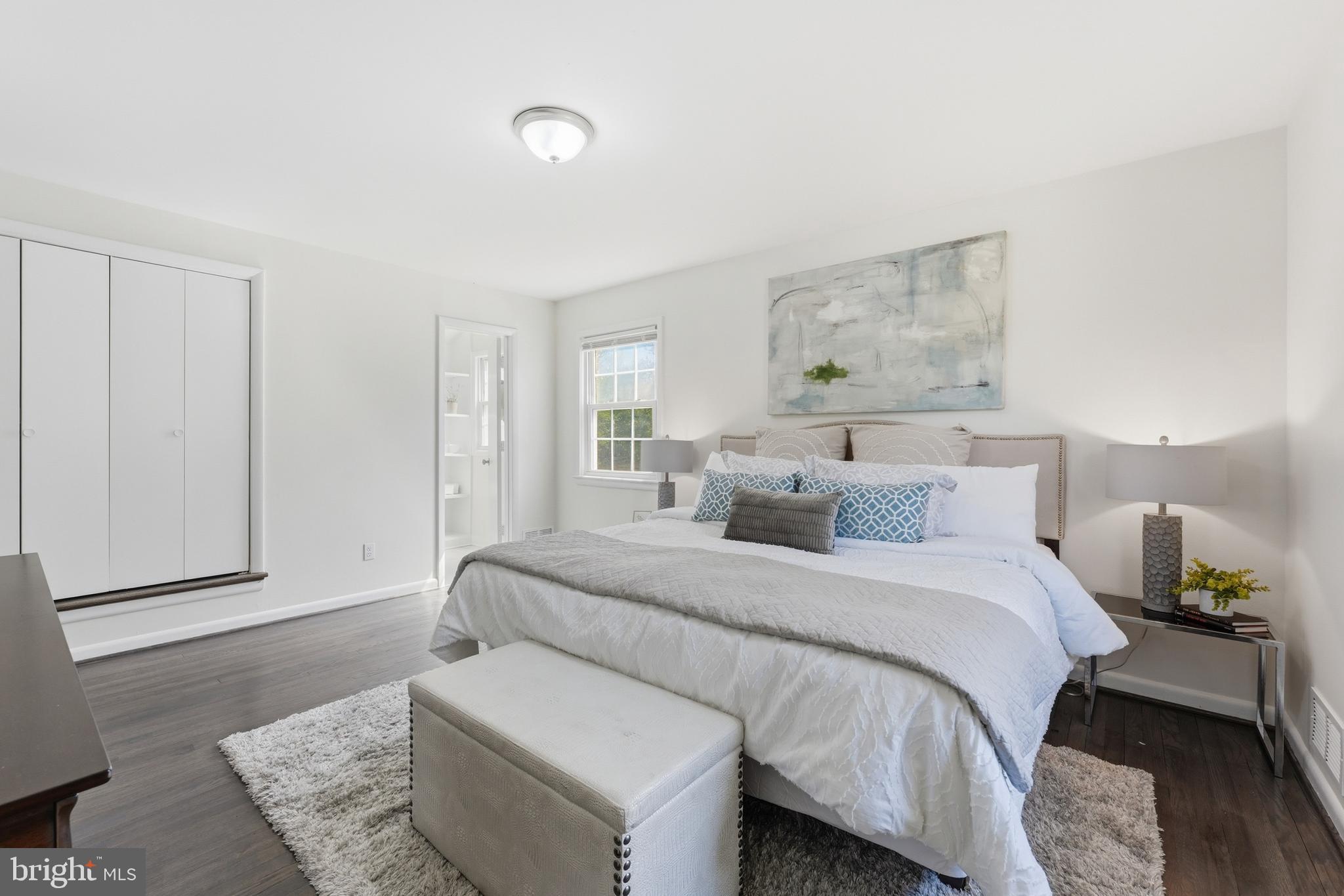 FOREST KNOLLS - Residential