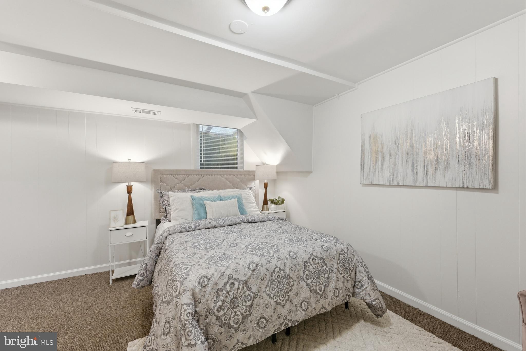 FOREST KNOLLS - Residential