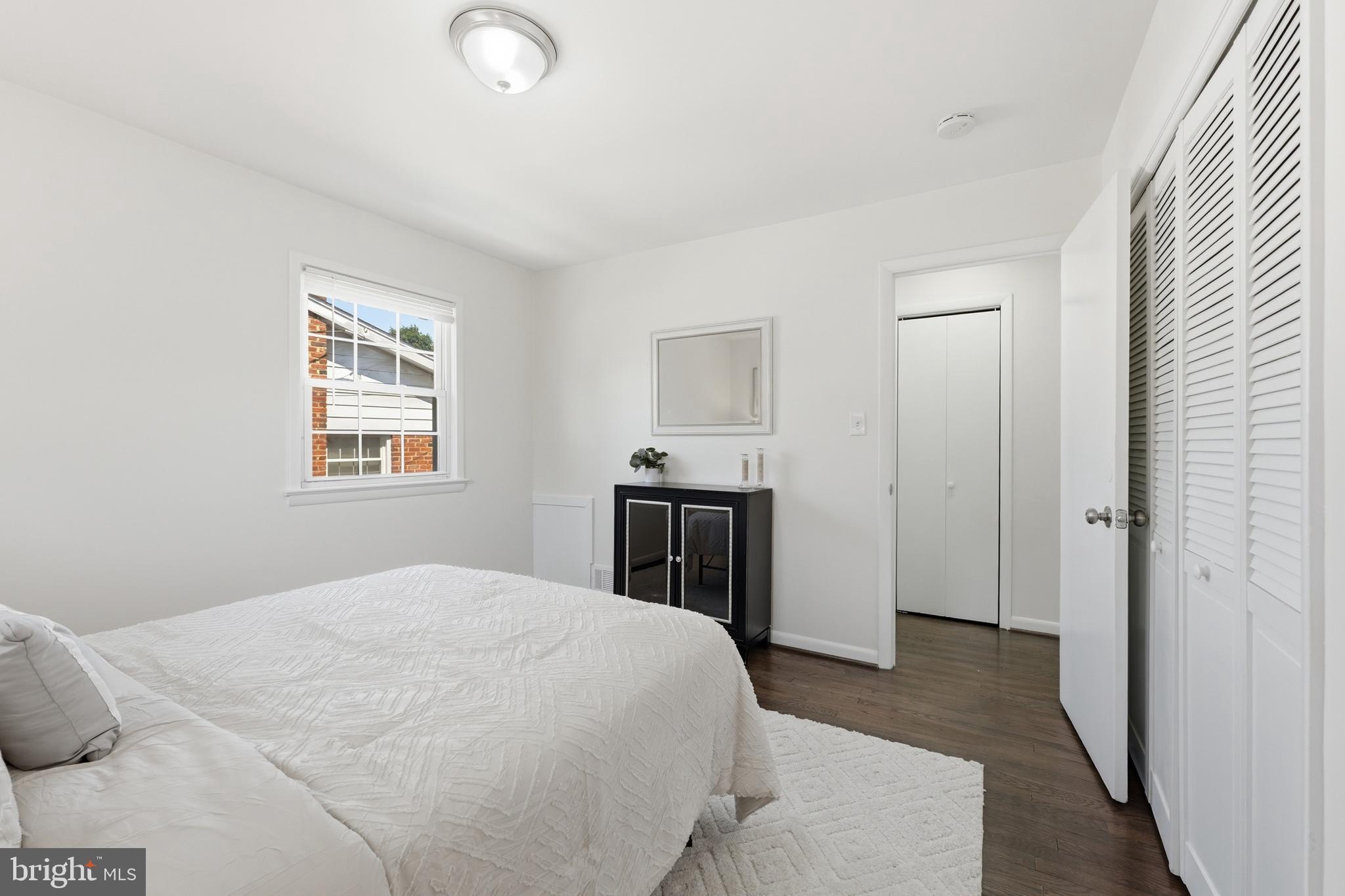 FOREST KNOLLS - Residential
