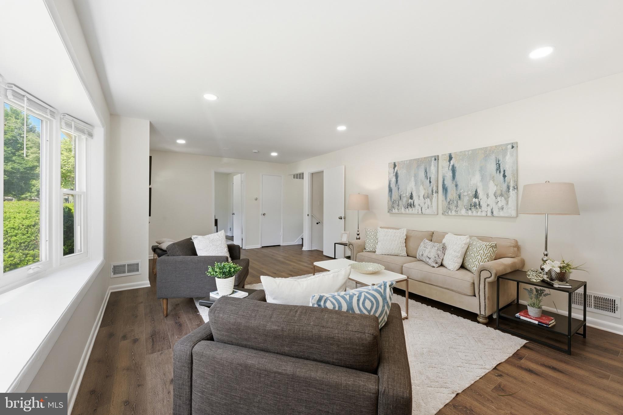 FOREST KNOLLS - Residential