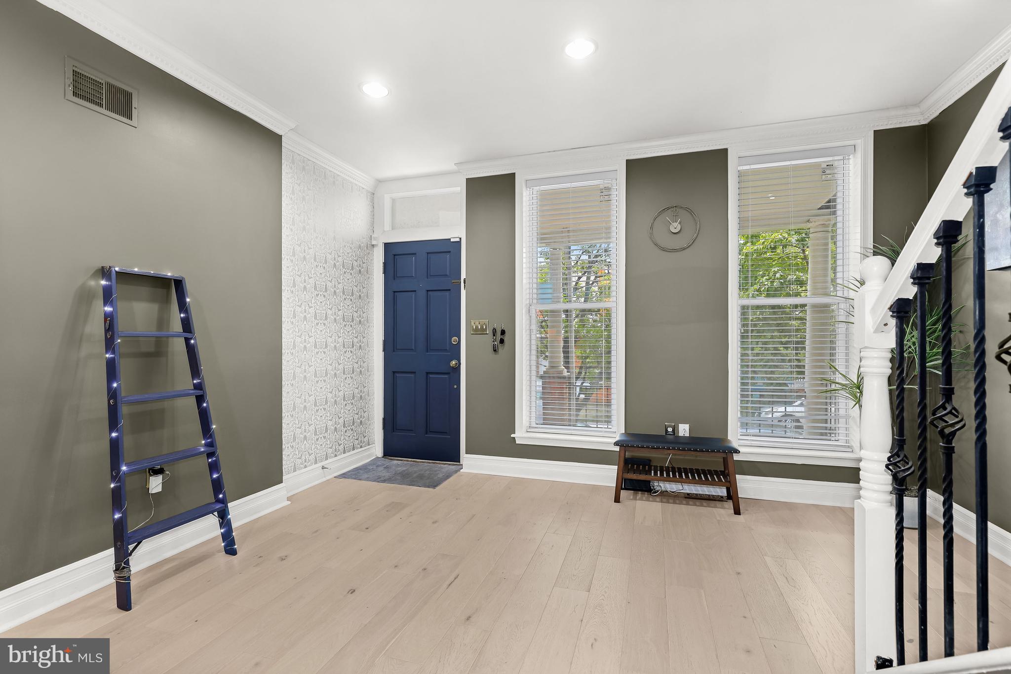 HARWOOD - Residential