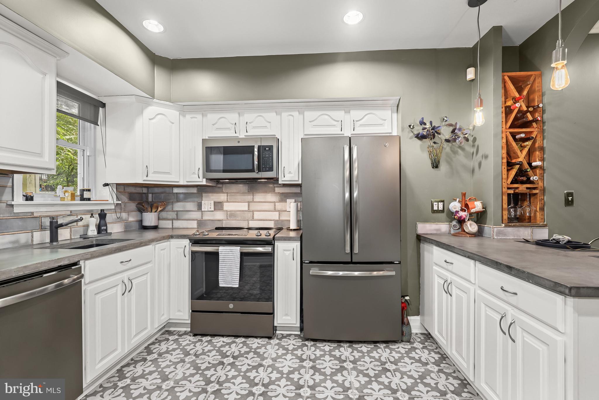 HARWOOD - Residential