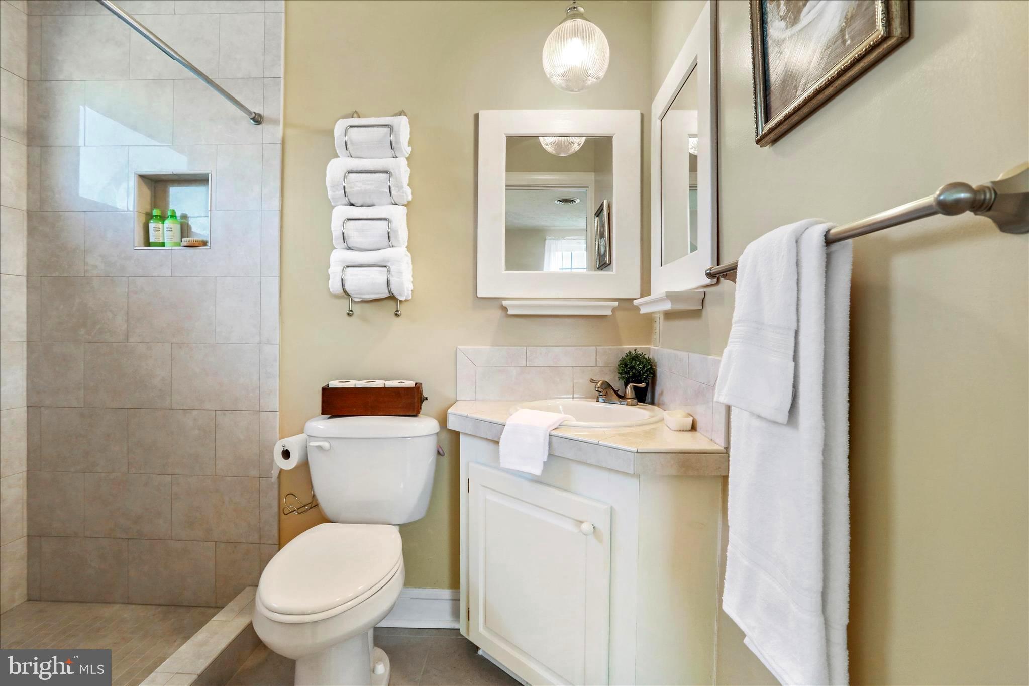 HOPE MILLS ACRES - Residential