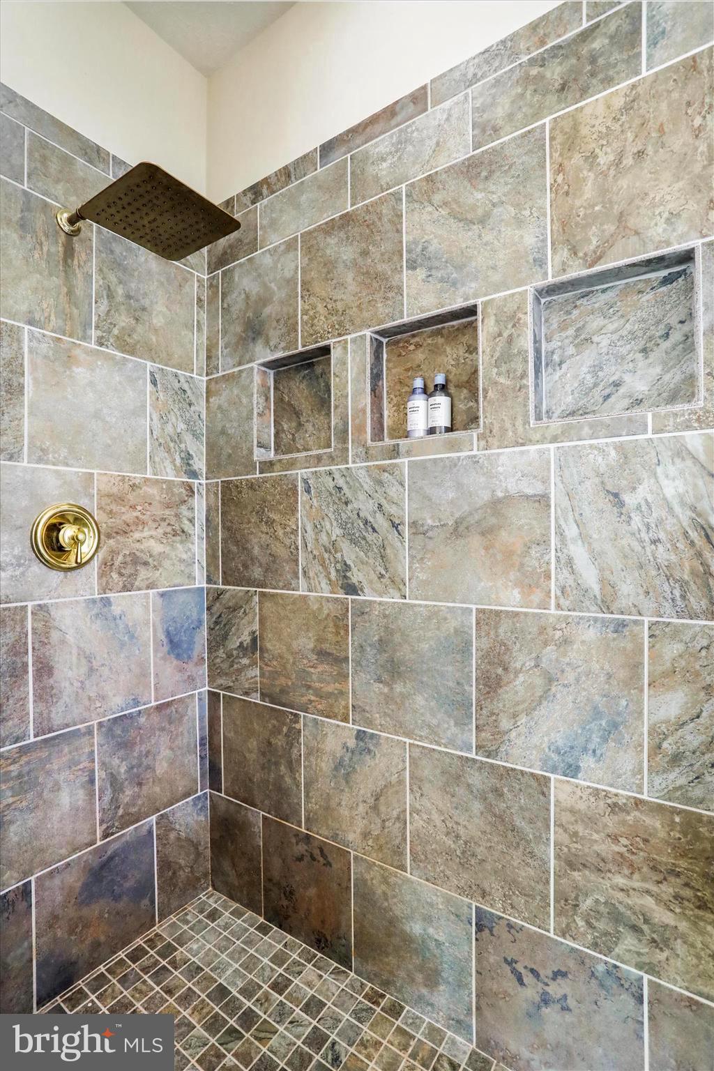 HOPE MILLS ACRES - Residential