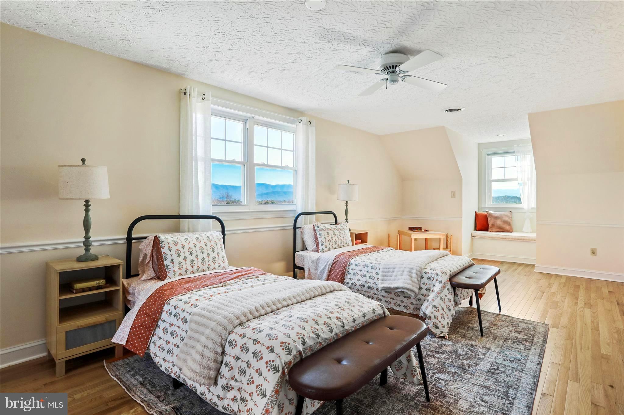 HOPE MILLS ACRES - Residential