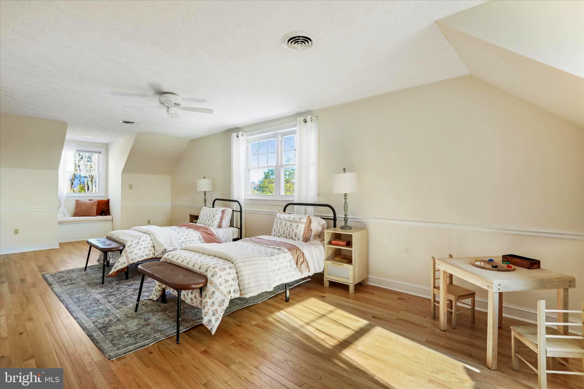 HOPE MILLS ACRES - Residential