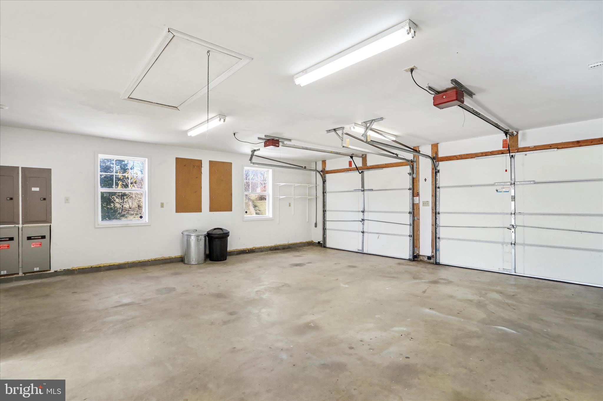 HOPE MILLS ACRES - Residential