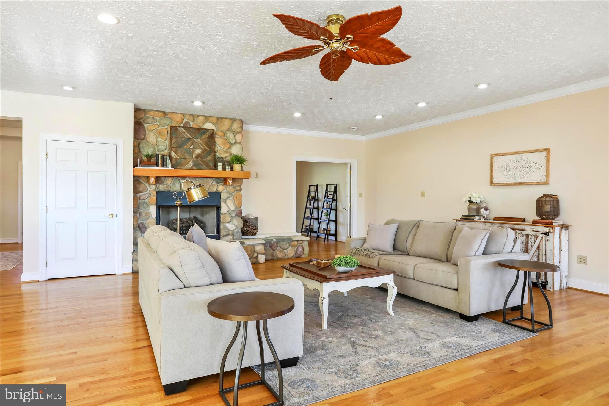 HOPE MILLS ACRES - Residential