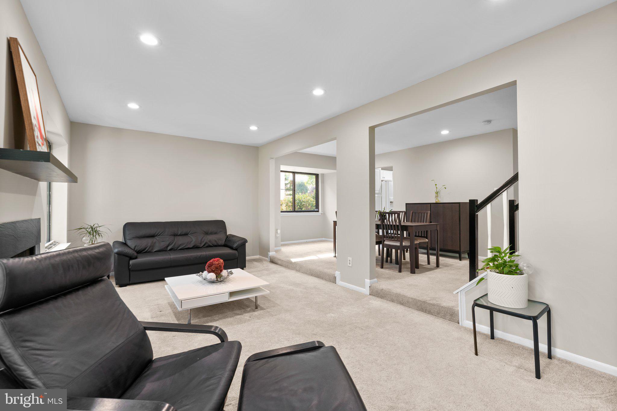 LONG REACH - Residential