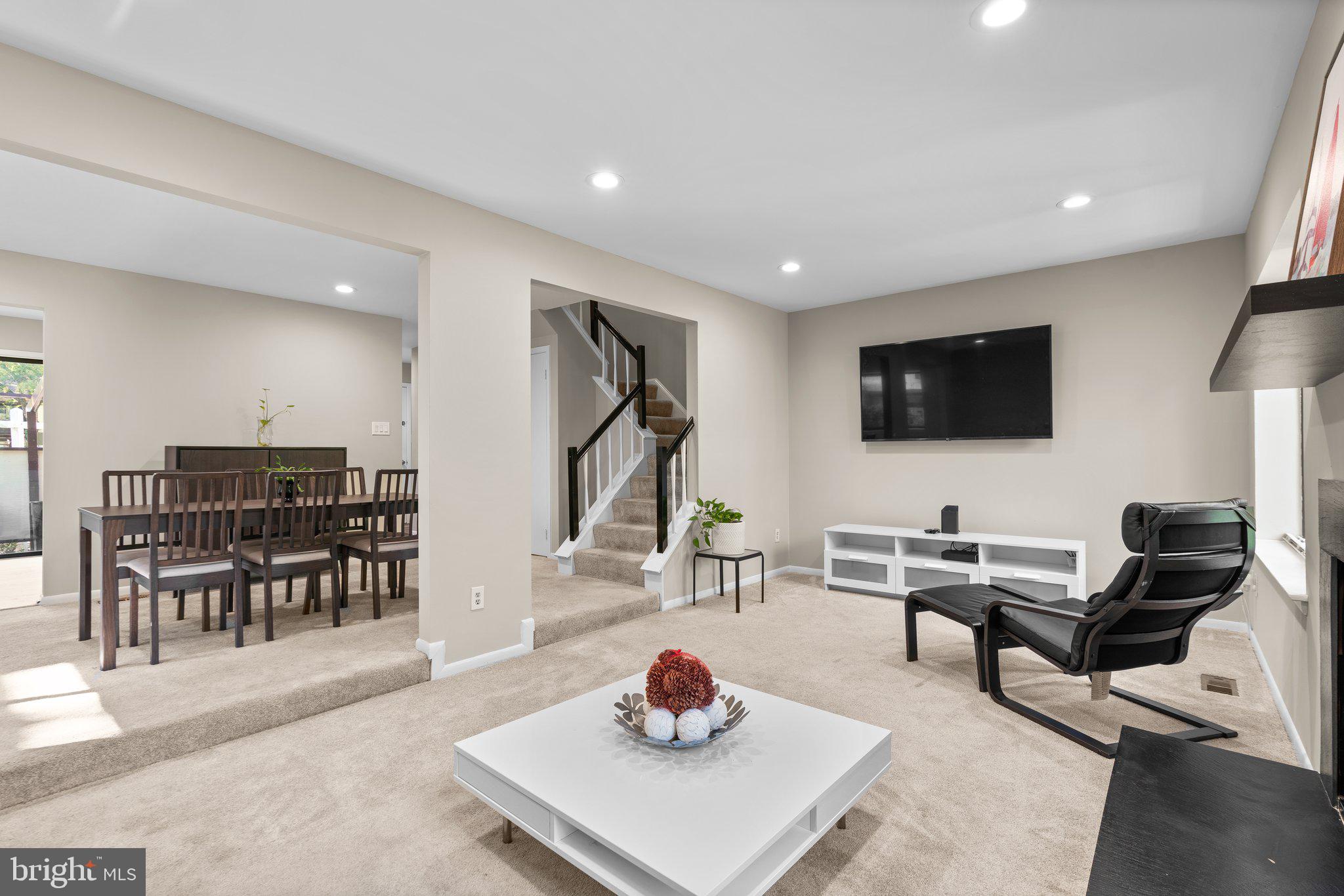 LONG REACH - Residential