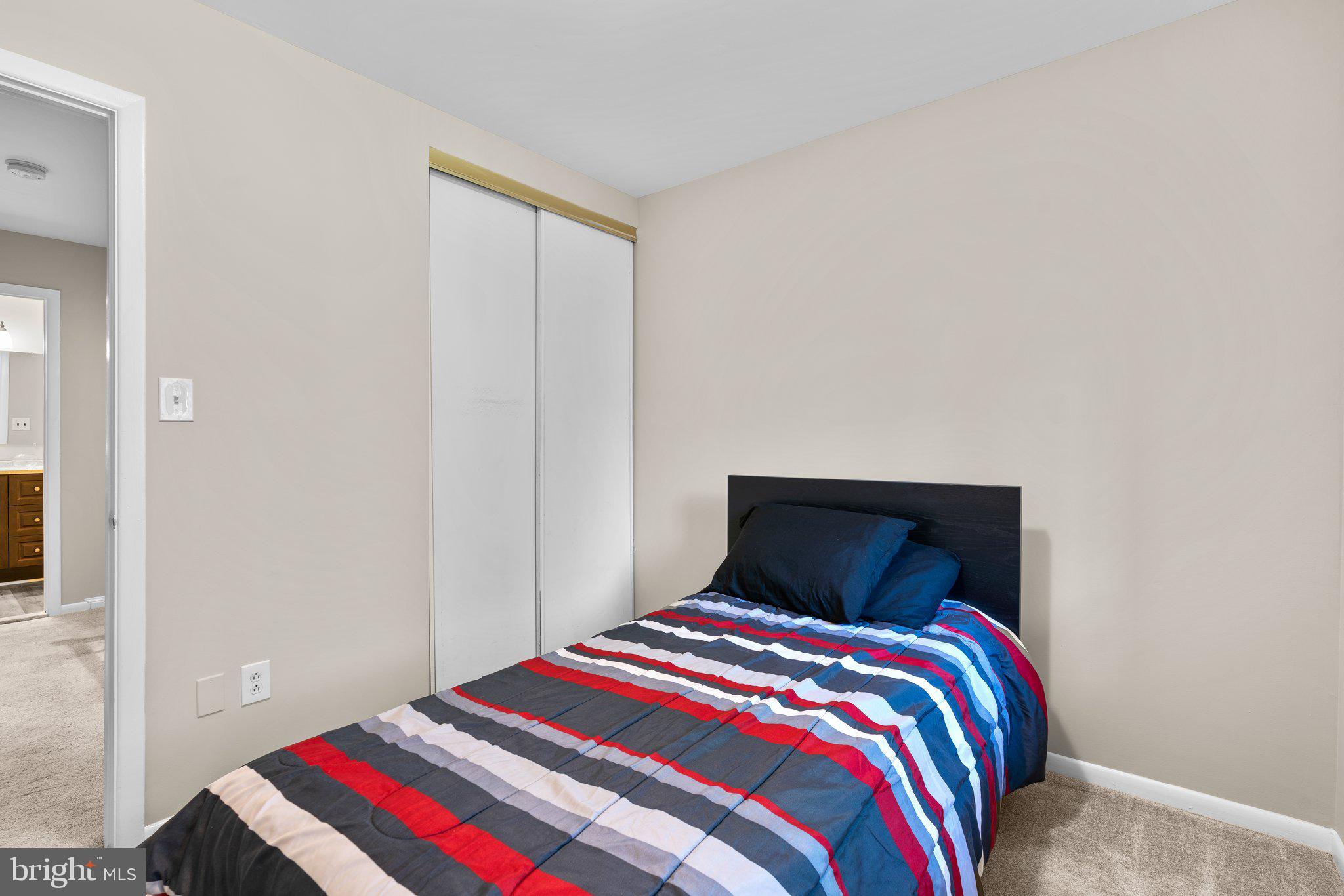 LONG REACH - Residential