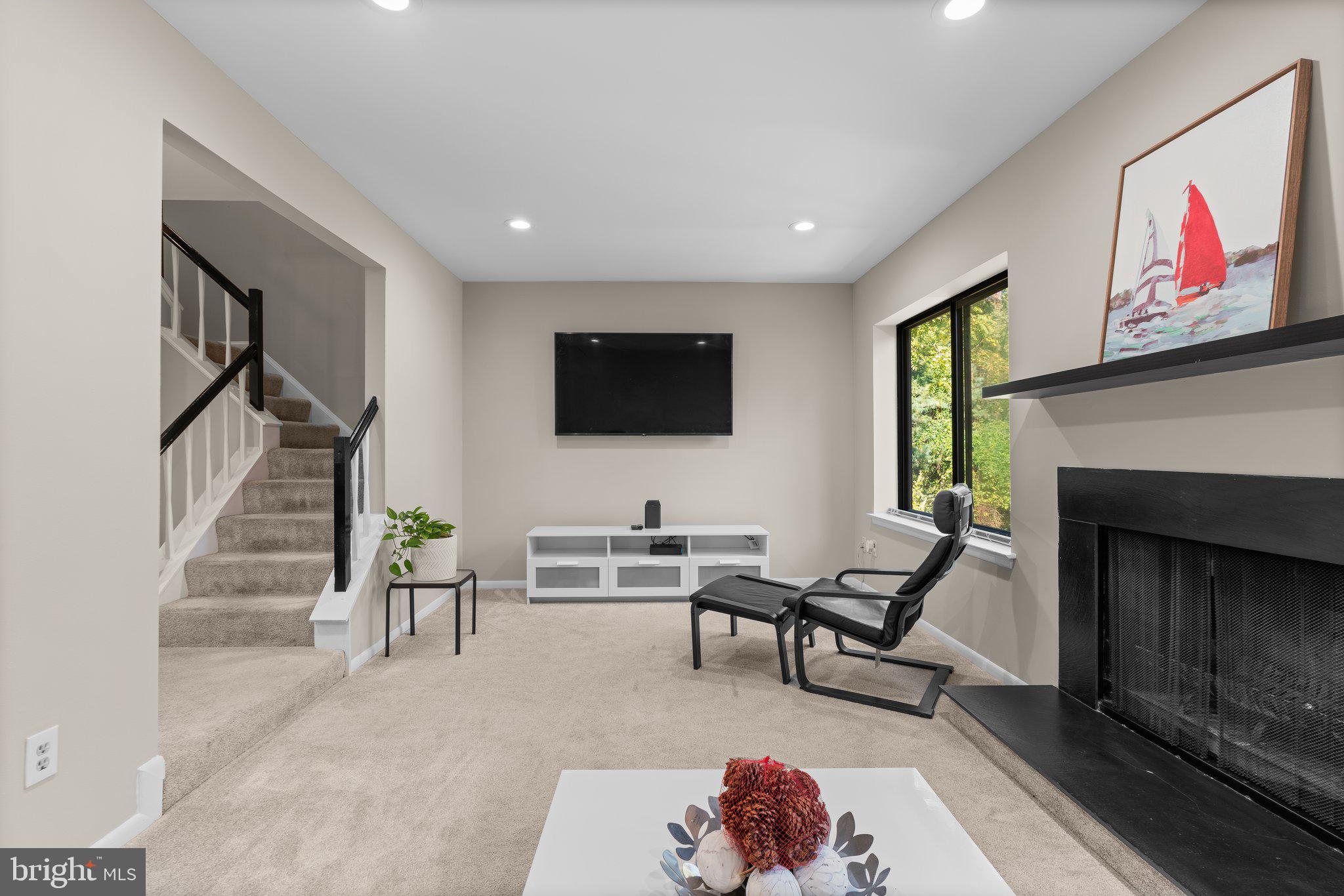 LONG REACH - Residential