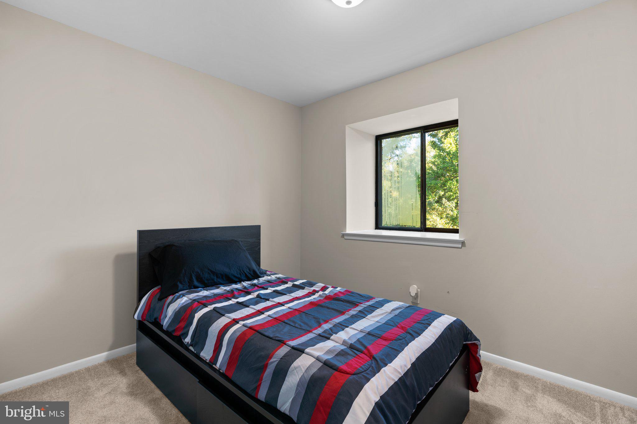 LONG REACH - Residential