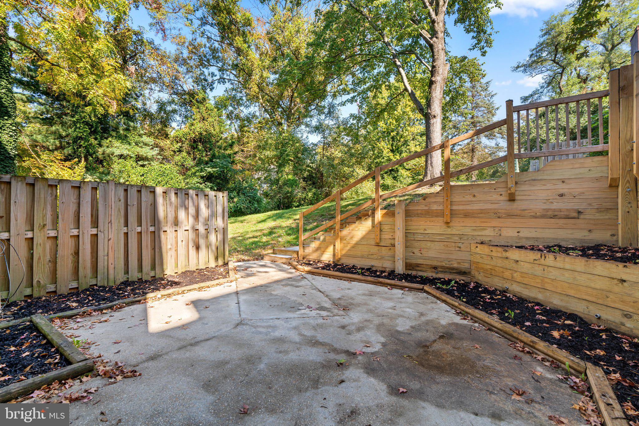 LONG REACH - Residential