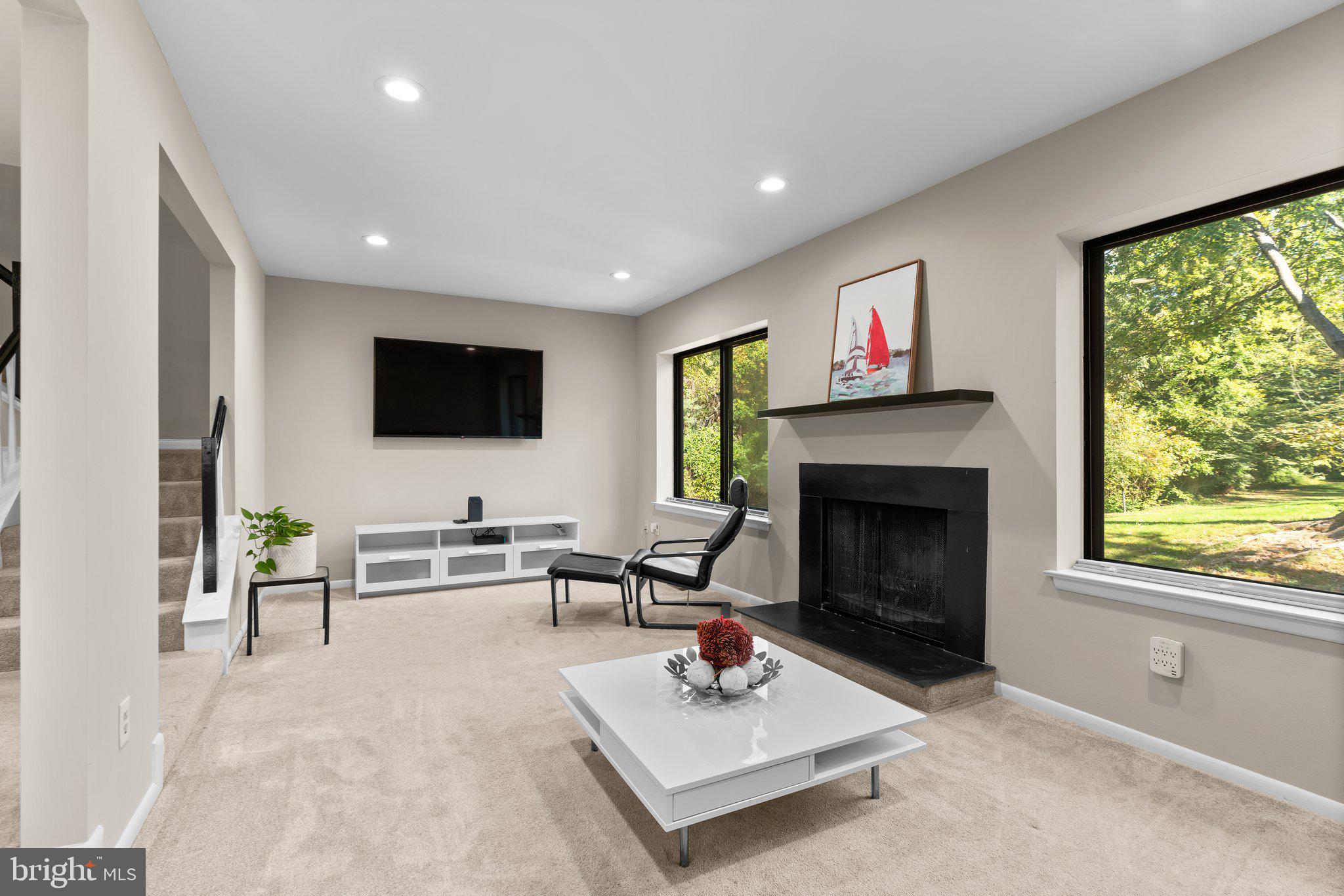 LONG REACH - Residential