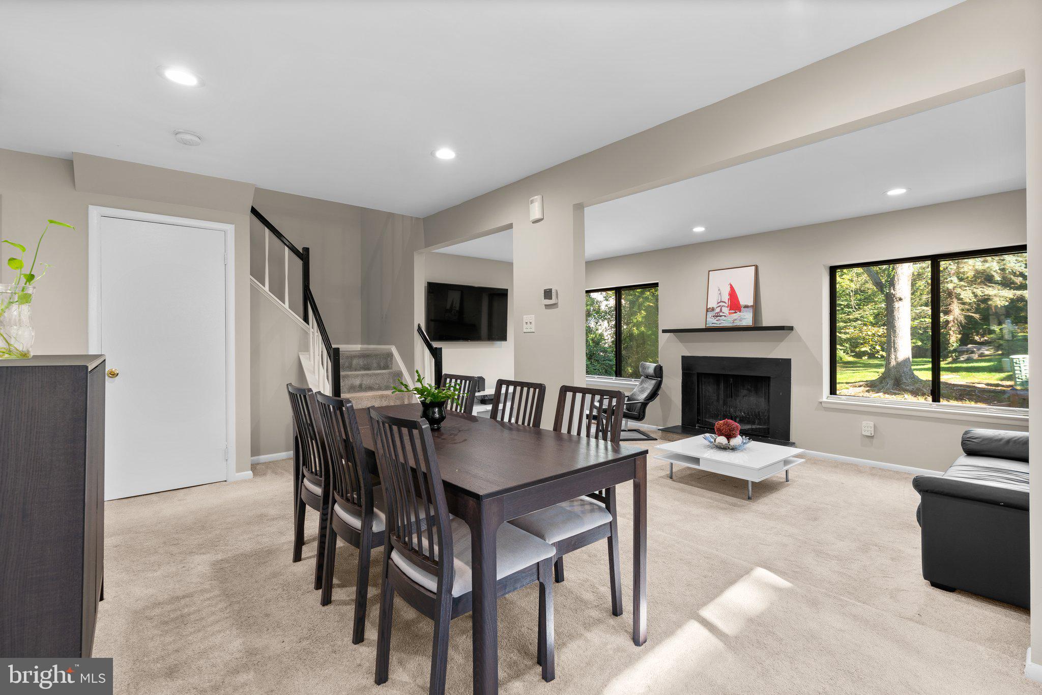 LONG REACH - Residential