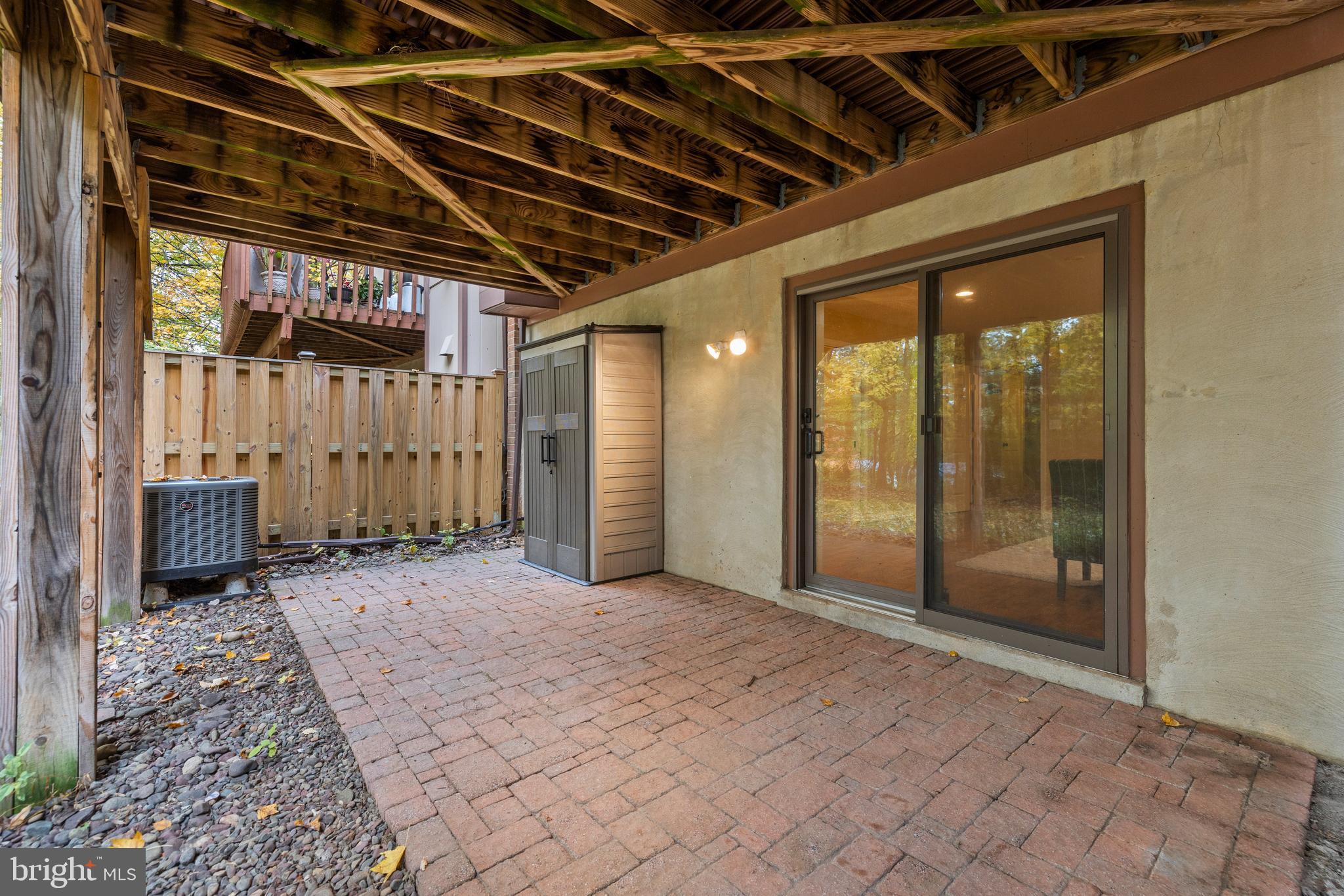 BRIGHT LEAF - Residential