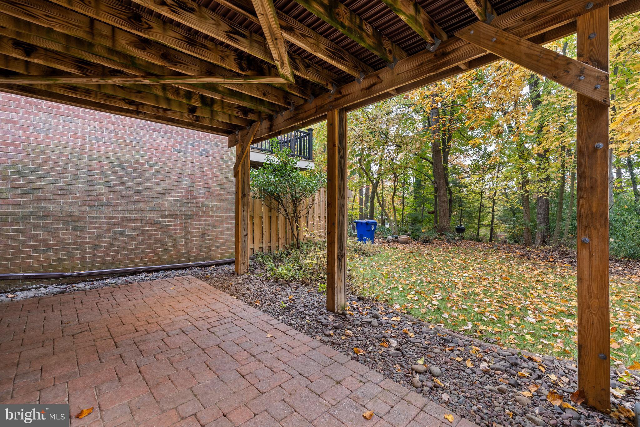 BRIGHT LEAF - Residential