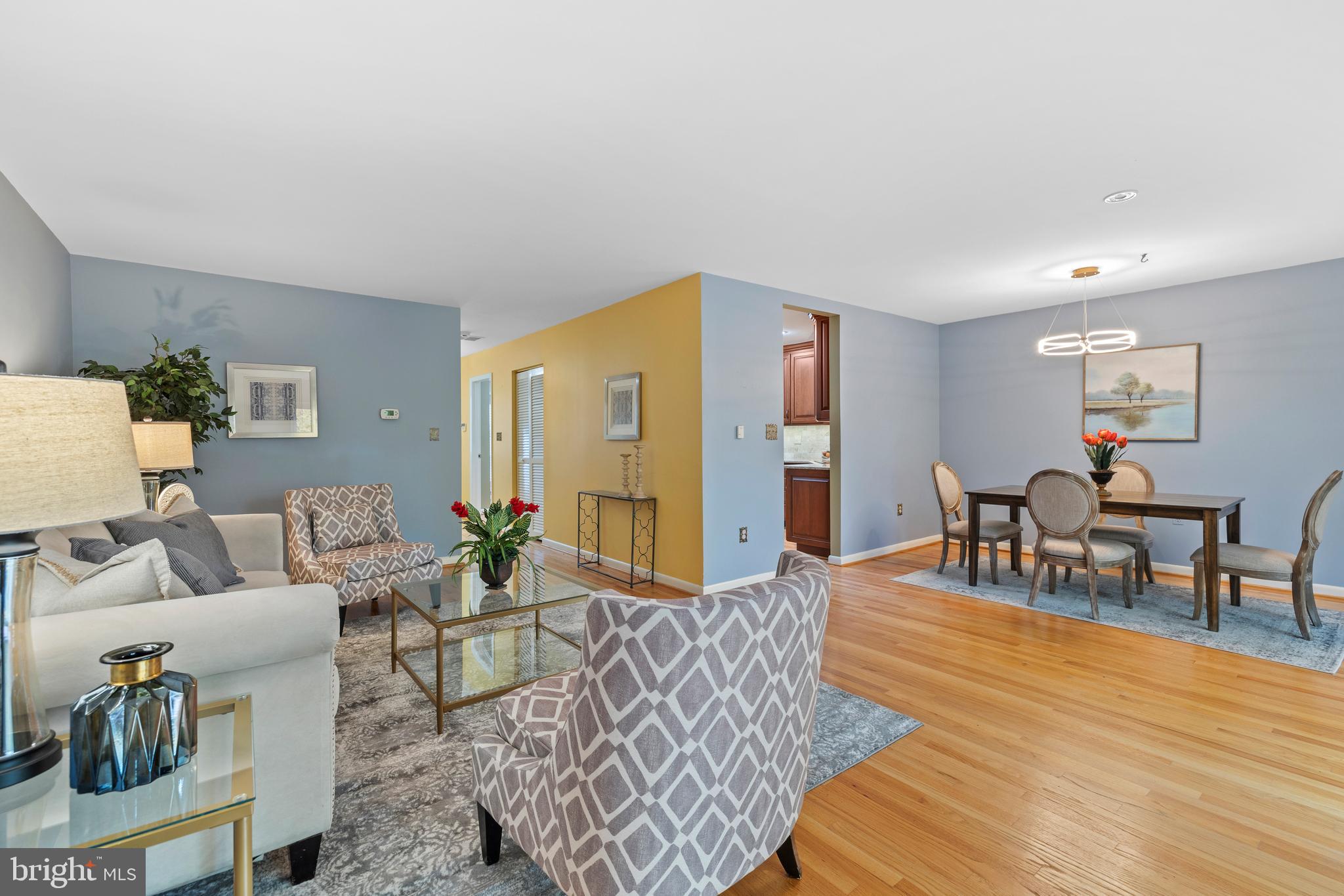 BRIGHT LEAF - Residential