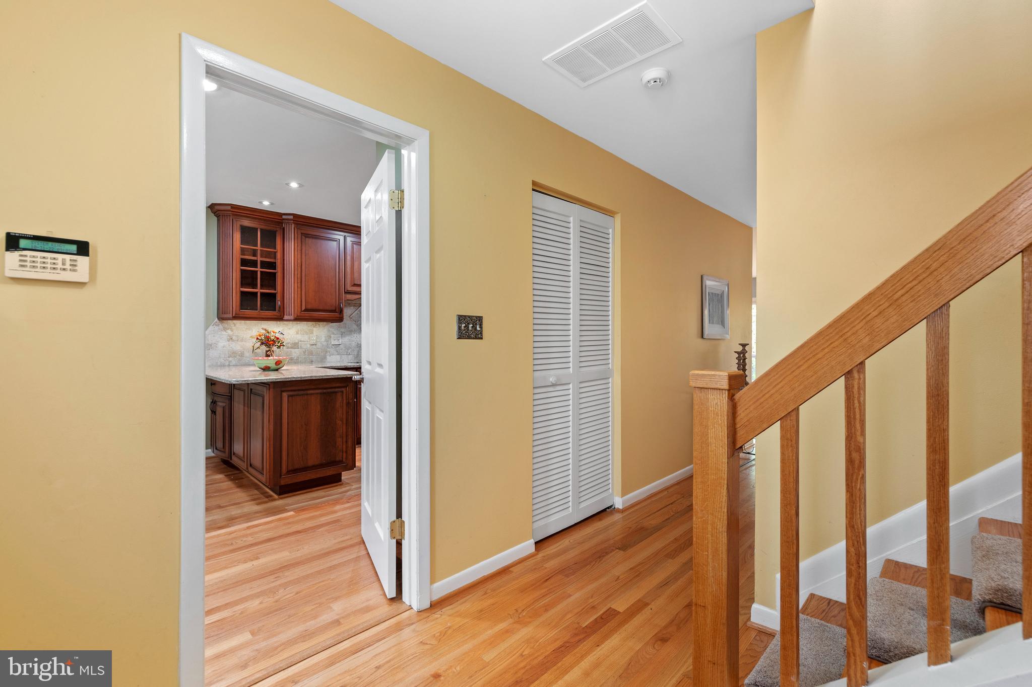 BRIGHT LEAF - Residential