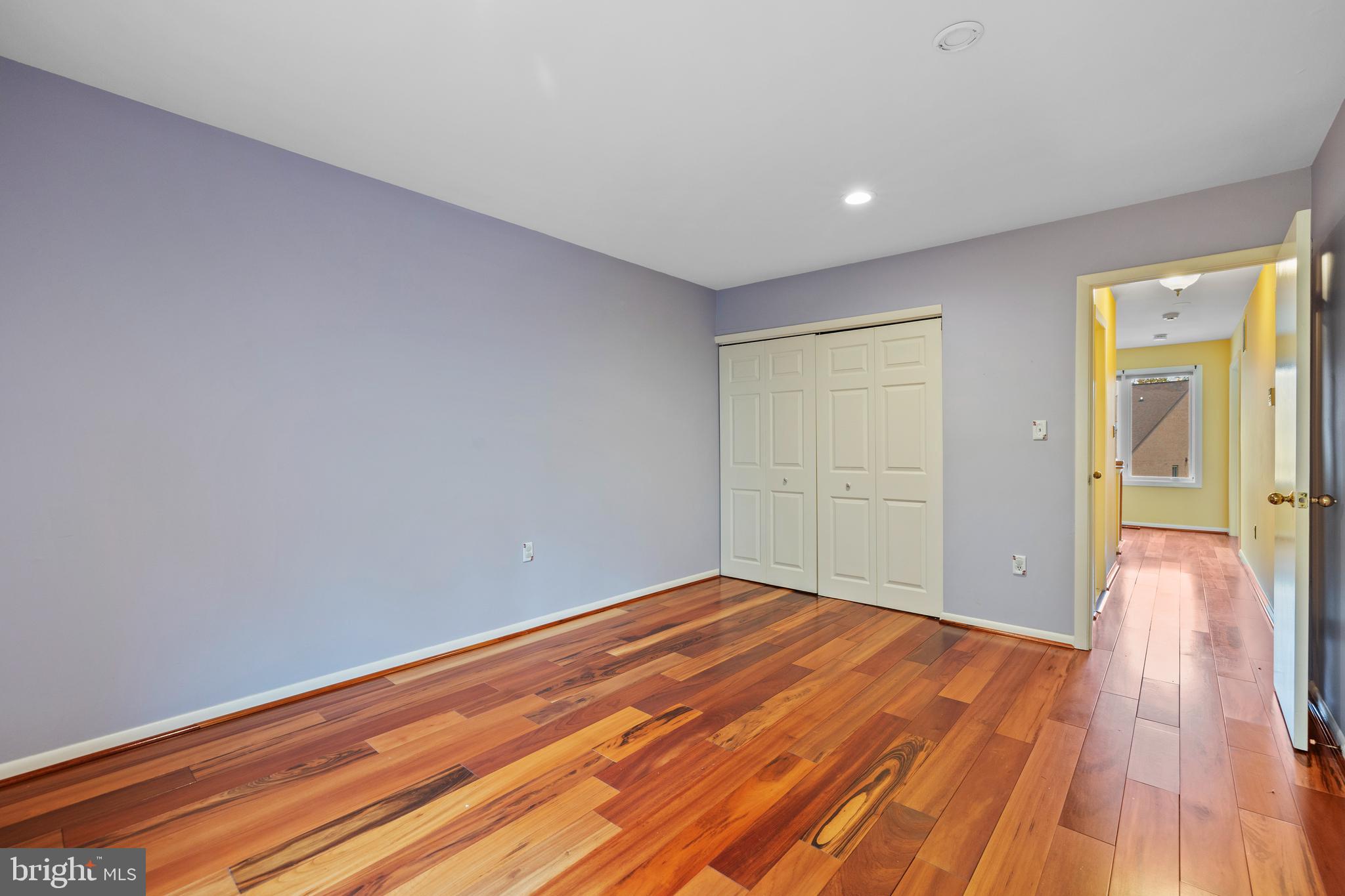 BRIGHT LEAF - Residential