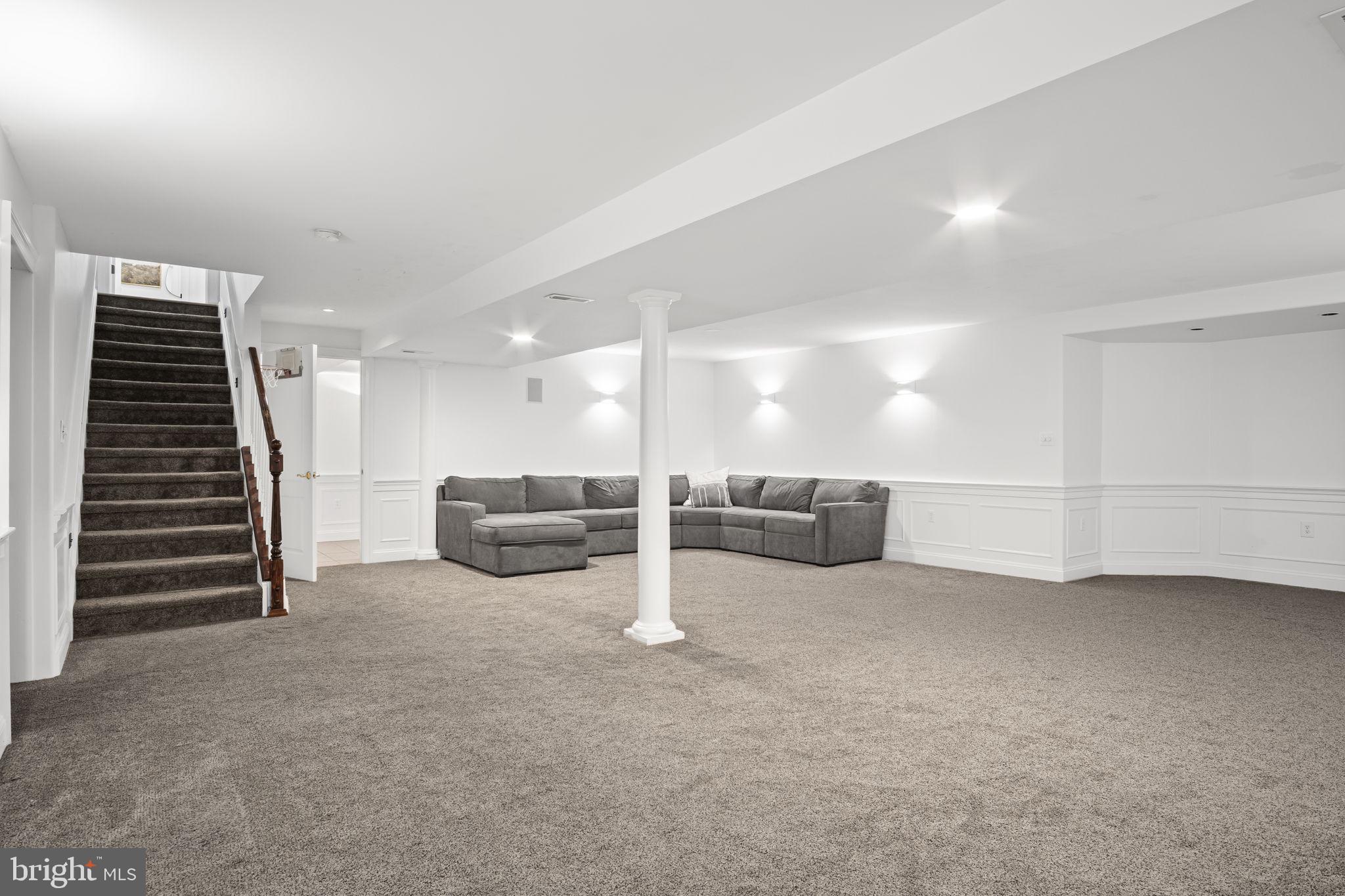 DERRY WOODS - Residential