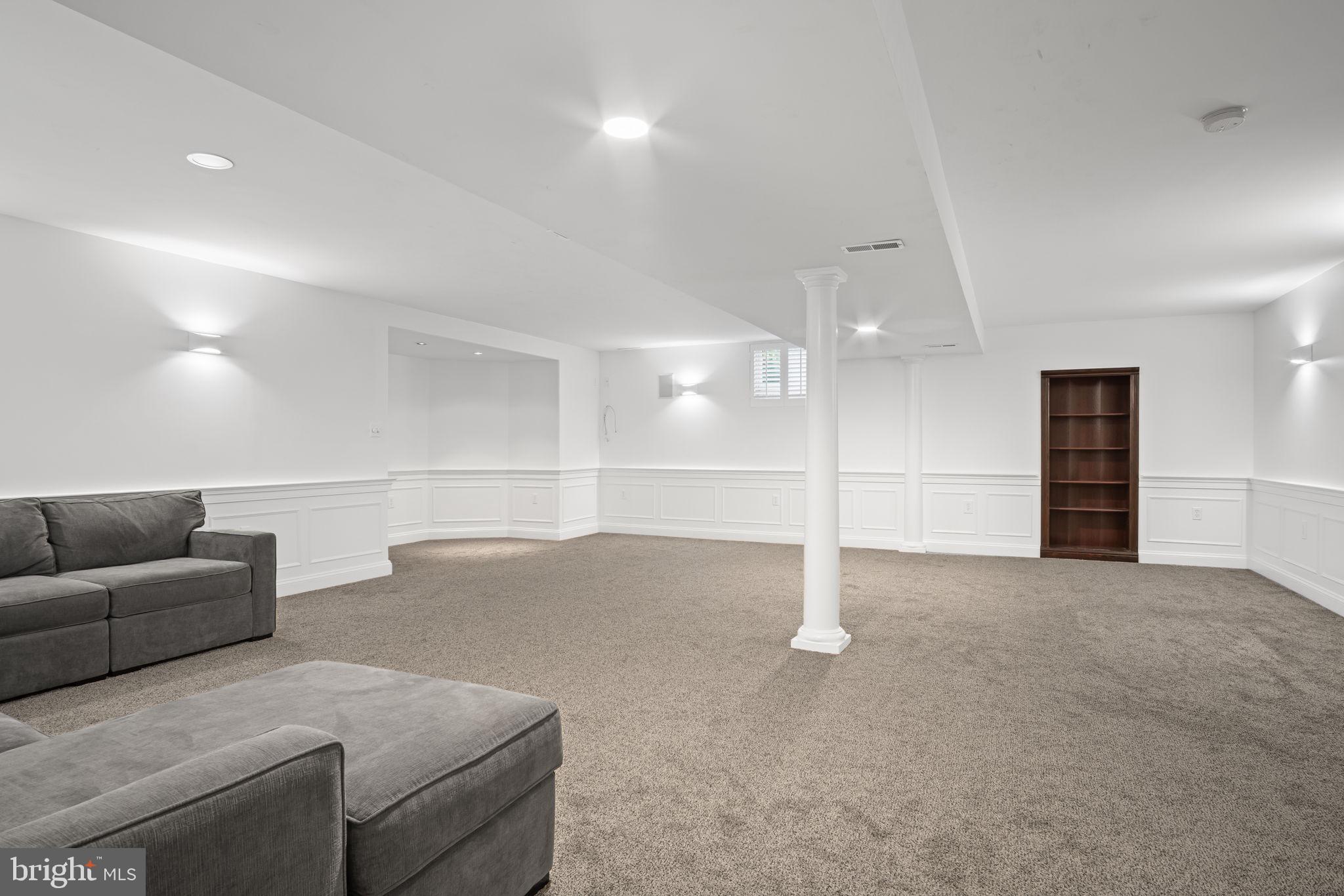 DERRY WOODS - Residential