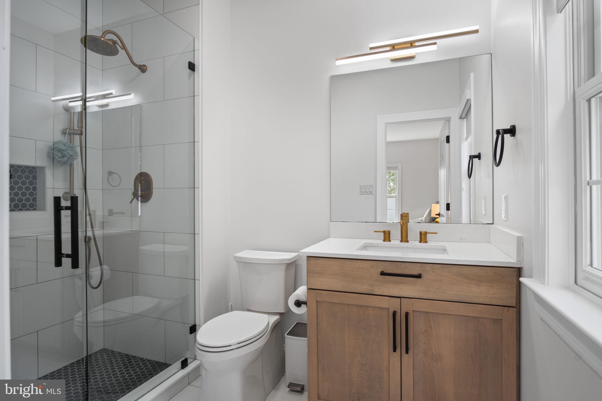 DERRY WOODS - Residential