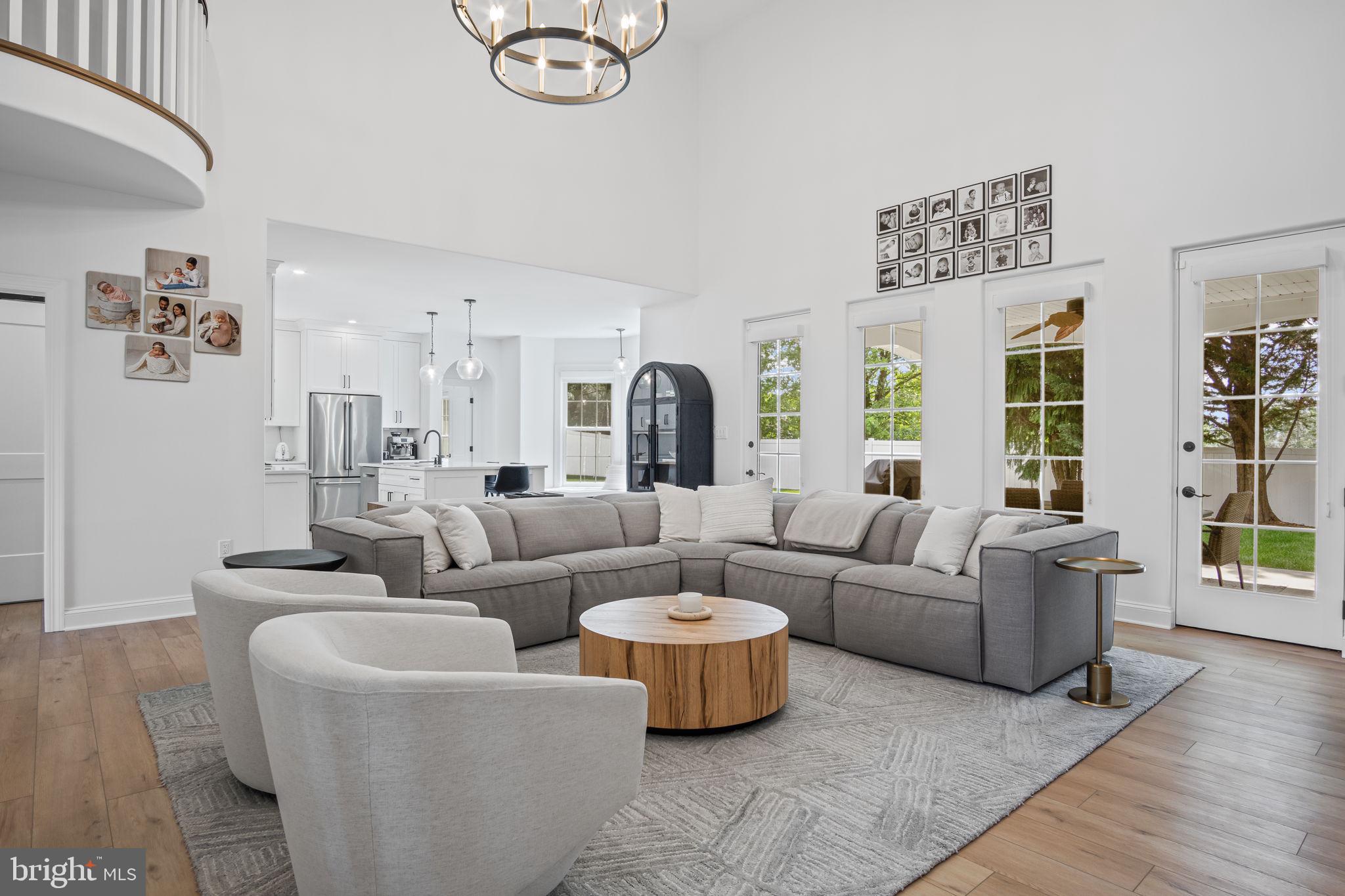 DERRY WOODS - Residential