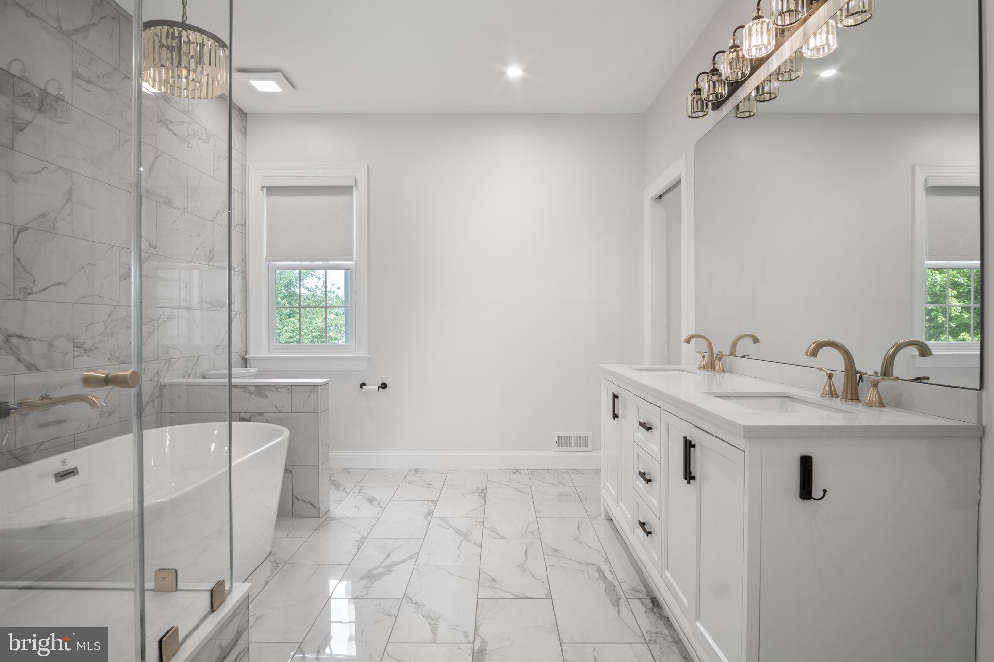 DERRY WOODS - Residential