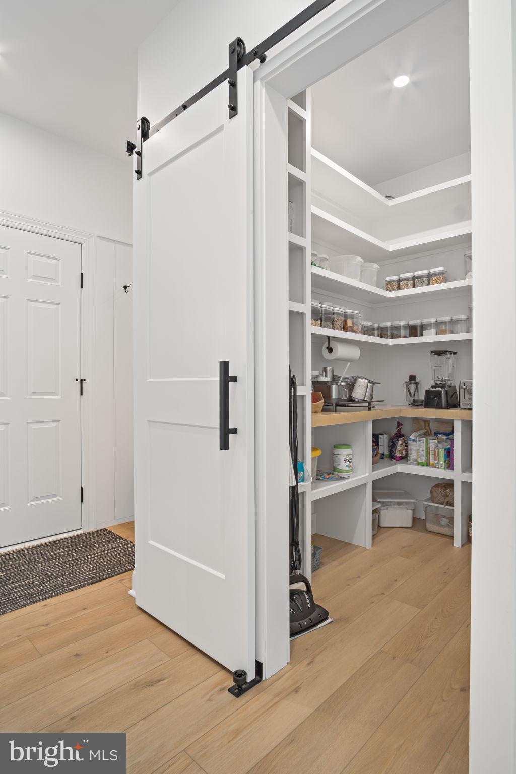 DERRY WOODS - Residential