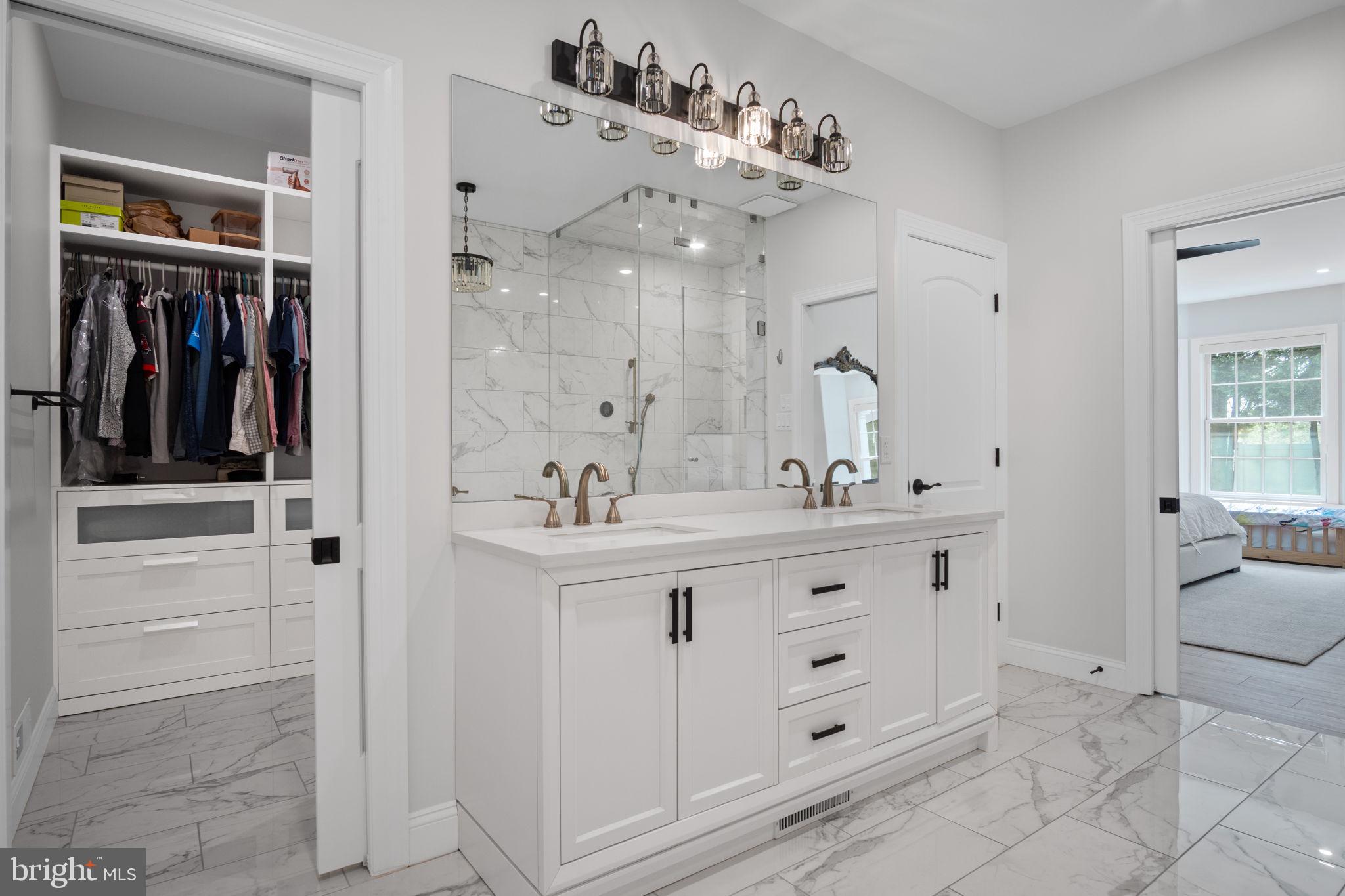 DERRY WOODS - Residential