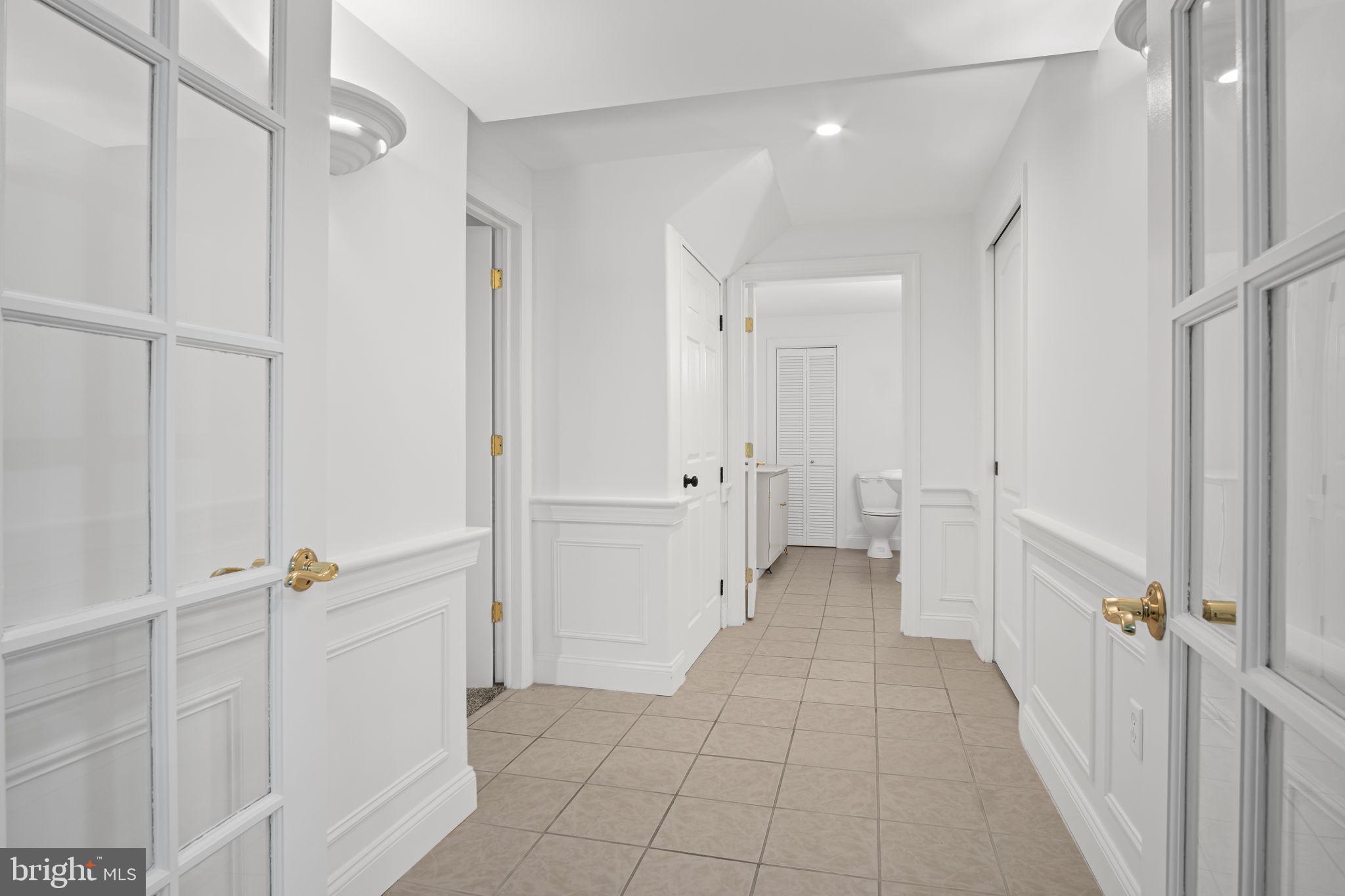 DERRY WOODS - Residential