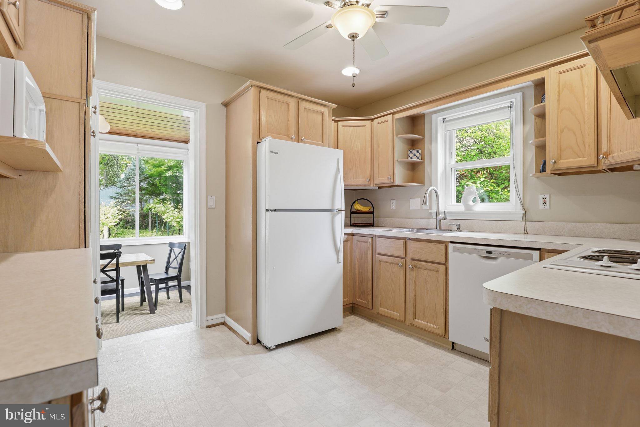 CHESTNUT RIDGE MANOR - Residential