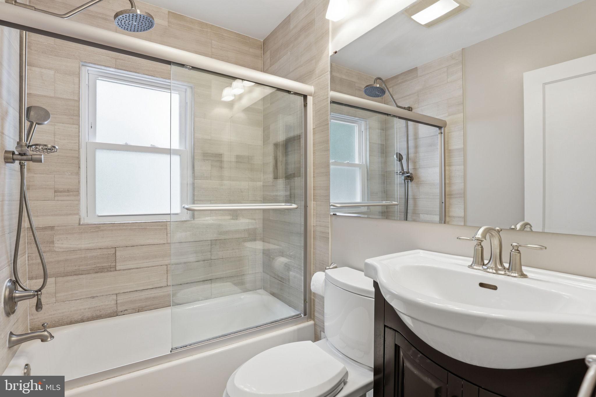 CHESTNUT RIDGE MANOR - Residential