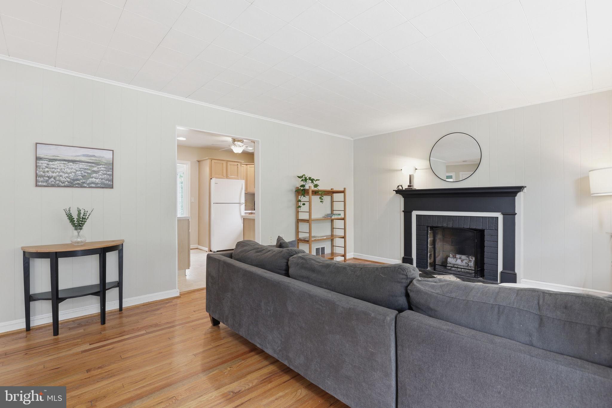 CHESTNUT RIDGE MANOR - Residential