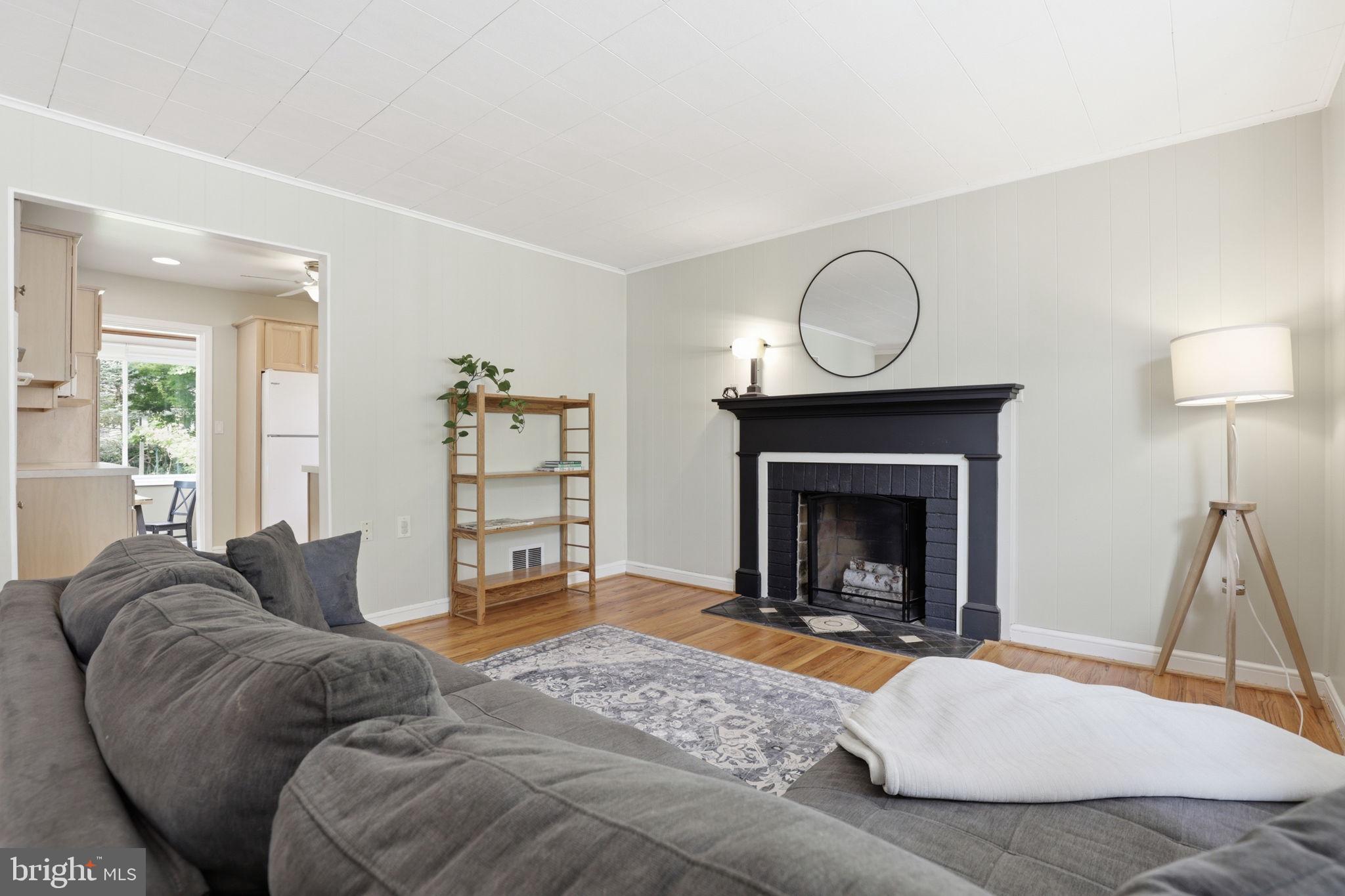 CHESTNUT RIDGE MANOR - Residential