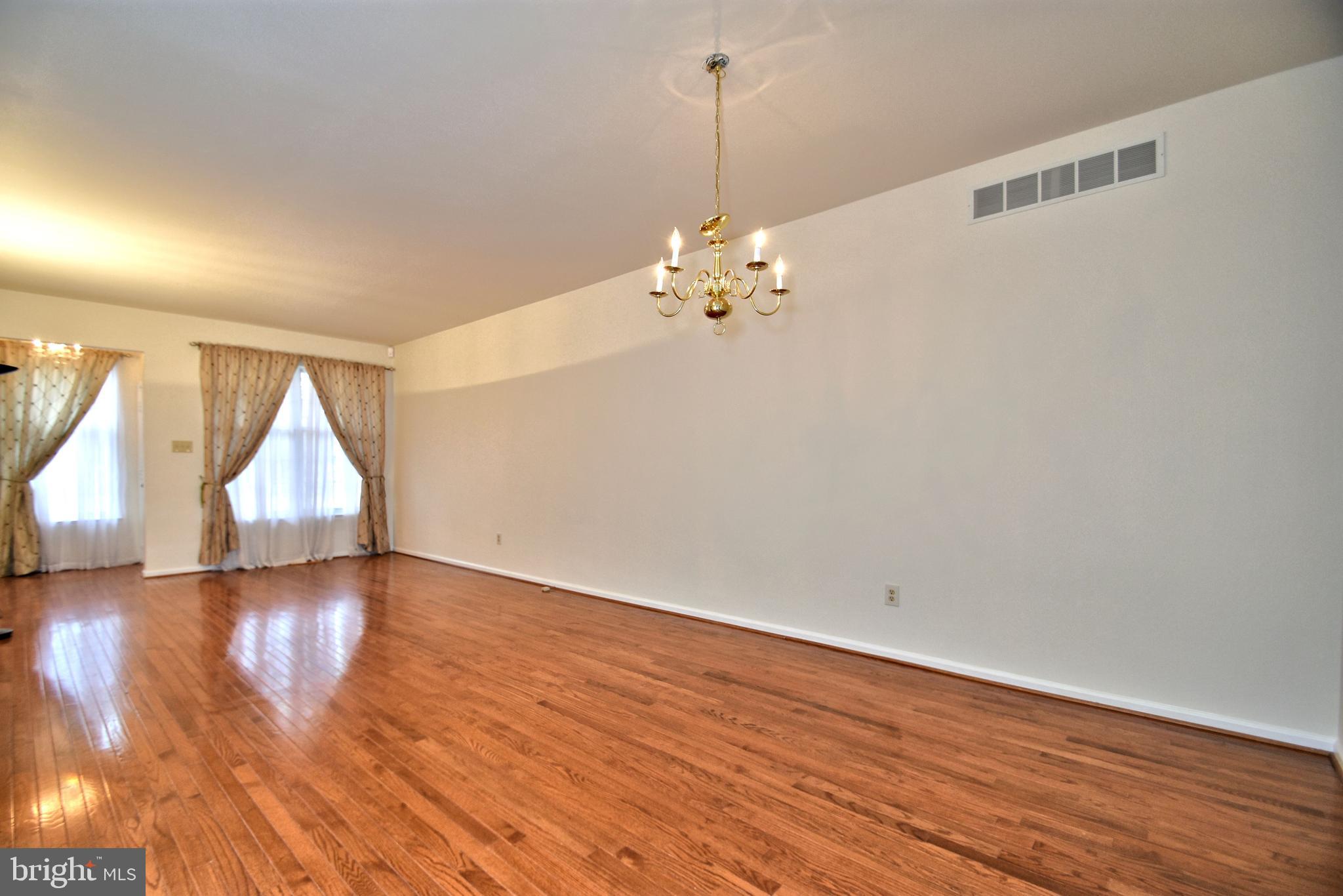 DRESHERBROOKE - Residential