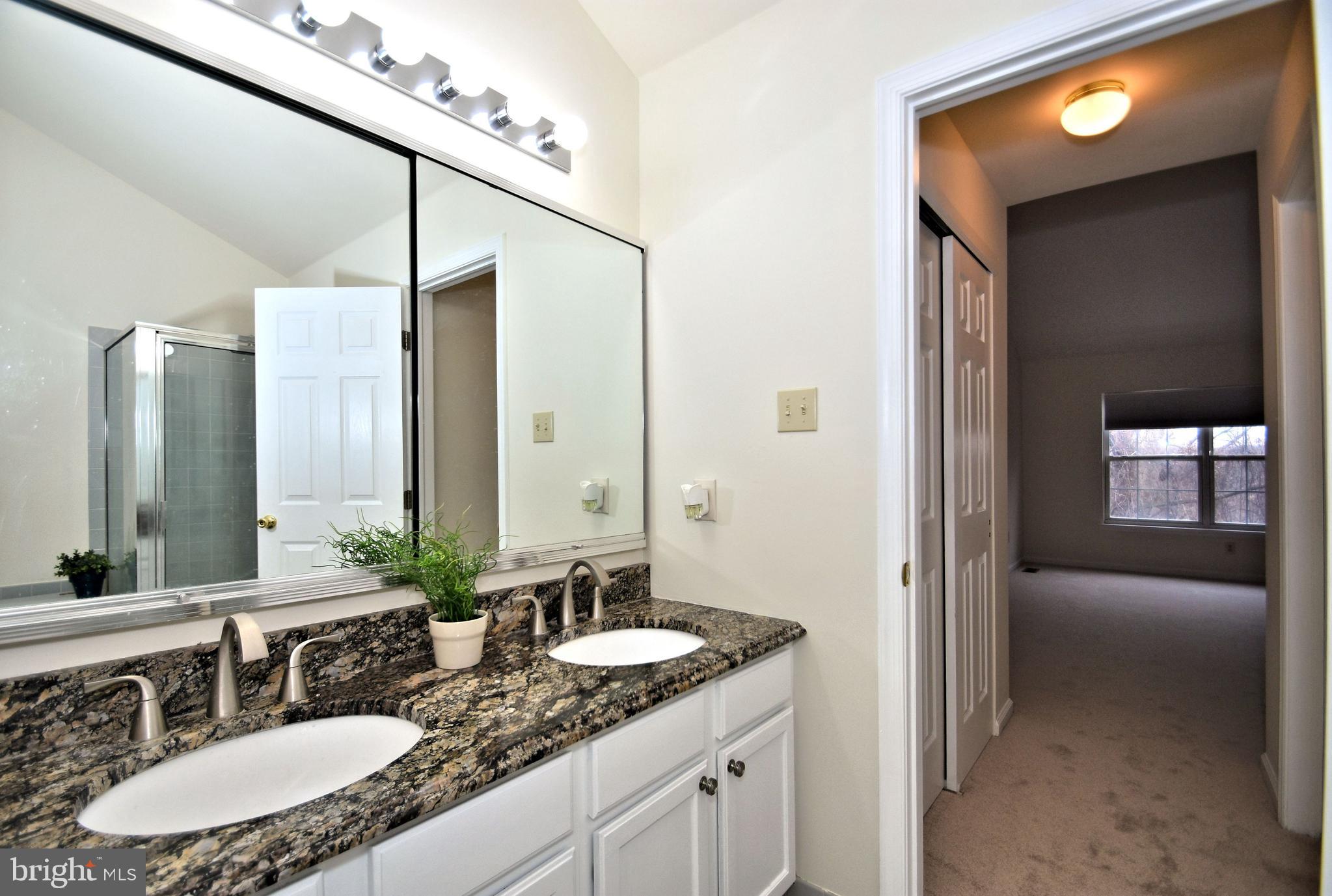 DRESHERBROOKE - Residential