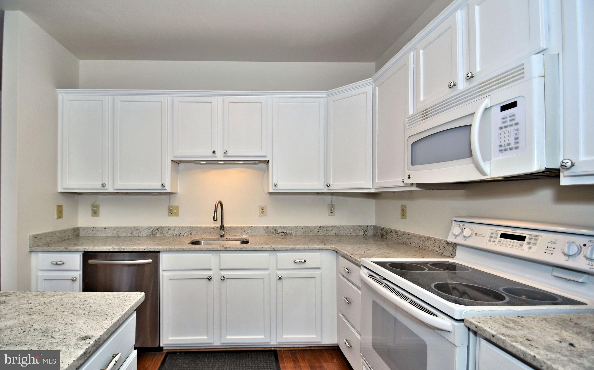 DRESHERBROOKE - Residential