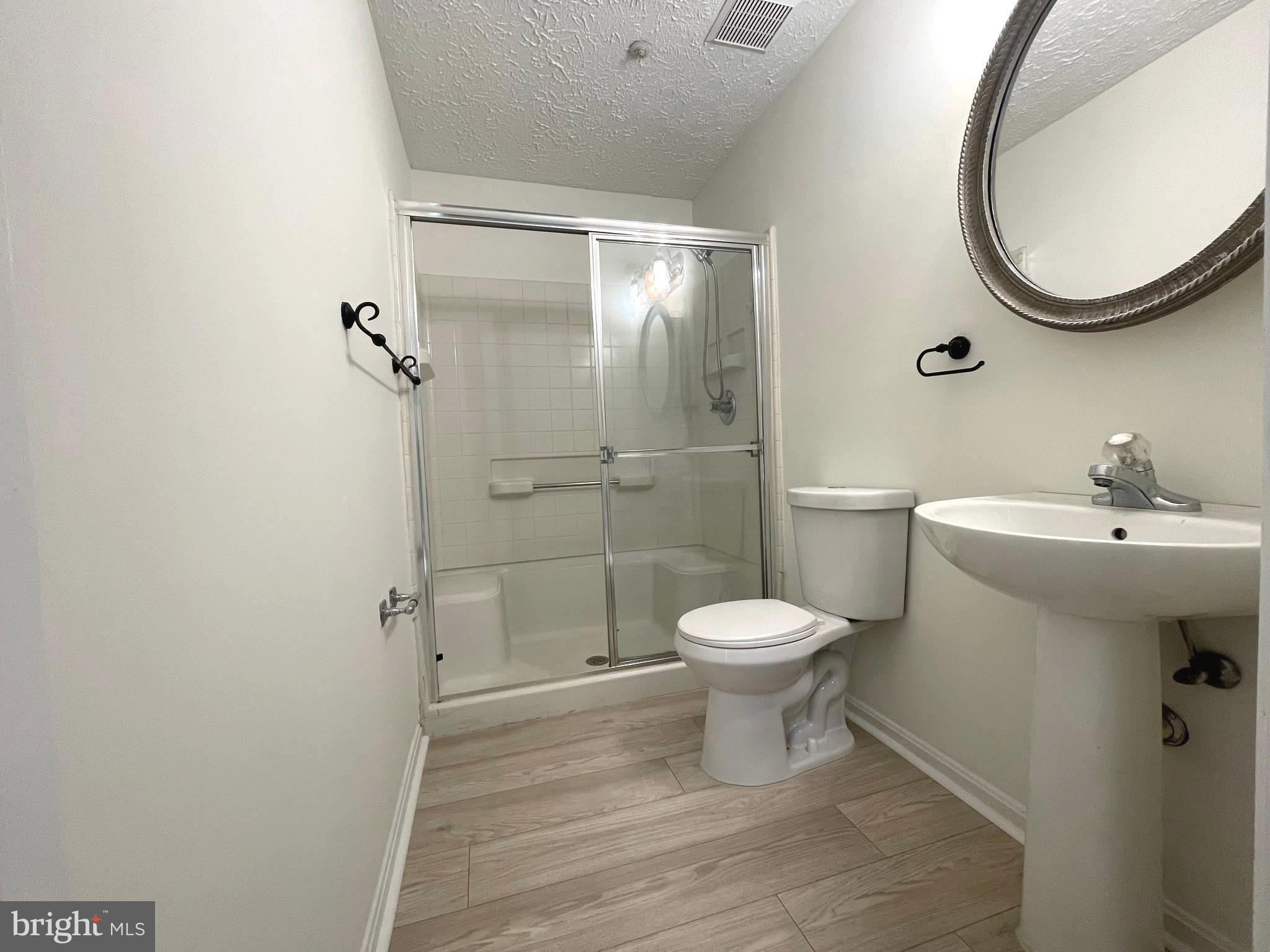 WINDGATE - Residential
