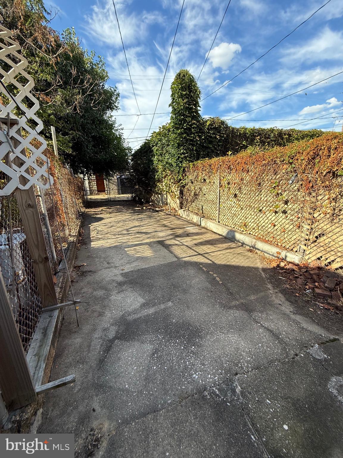 WASHINGTON VILLAGE - Residential