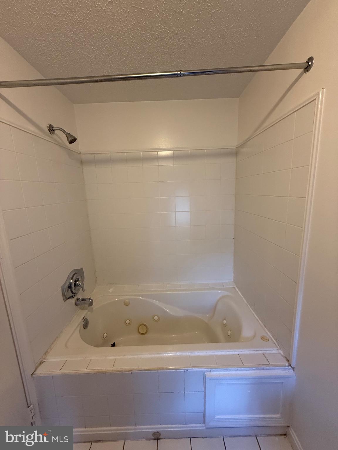 WASHINGTON VILLAGE - Residential