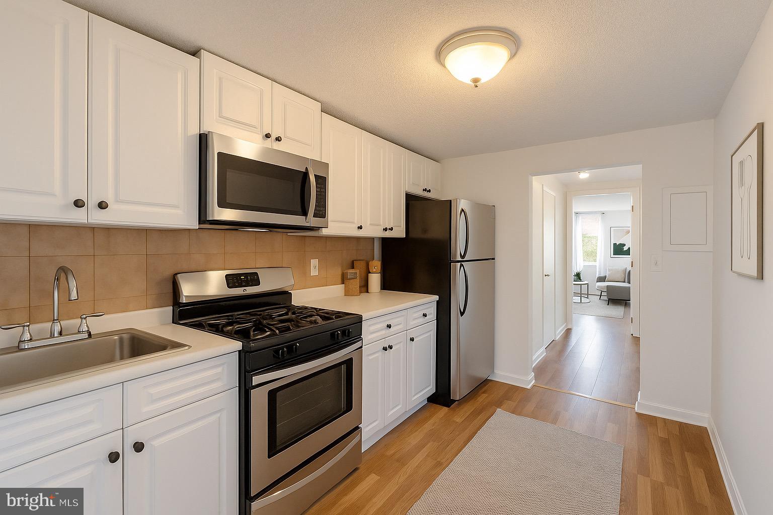 WASHINGTON VILLAGE - Residential