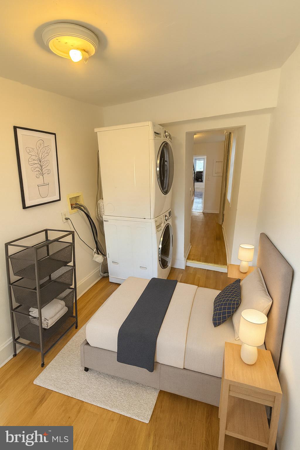 WASHINGTON VILLAGE - Residential