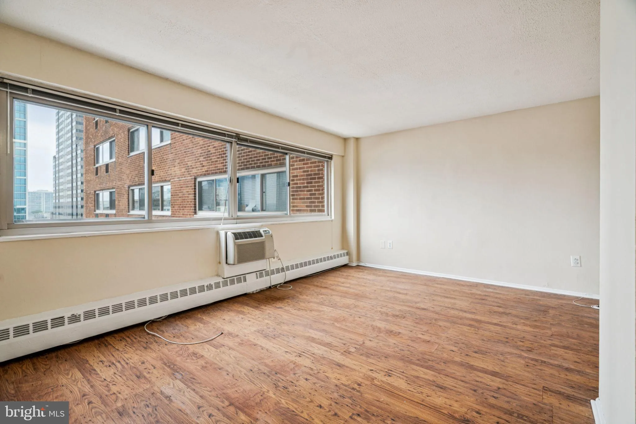 Philadelphia, Pennsylvania 19103, United States, ,1 BathroomBathrooms,Residential,Active,192335