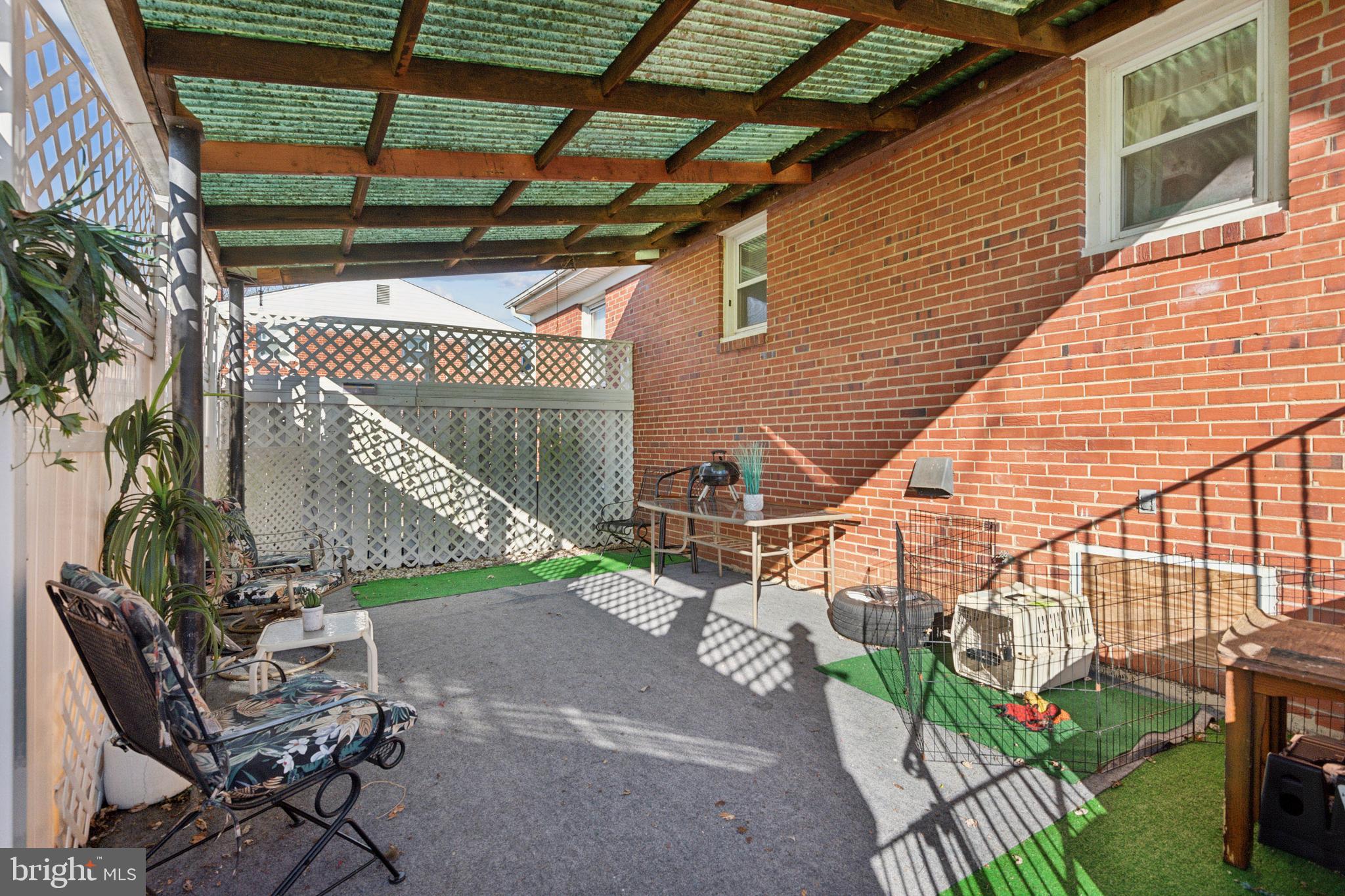 DORCHESTER ESTATES - Residential