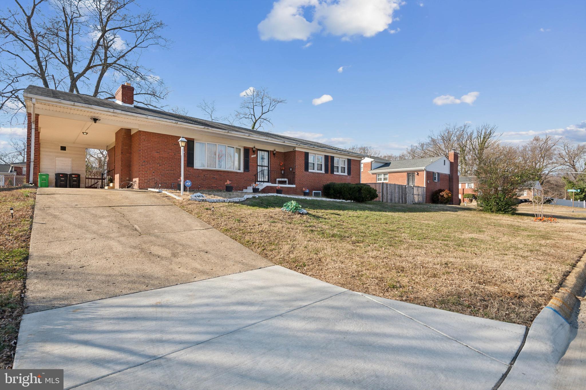 DORCHESTER ESTATES - Residential