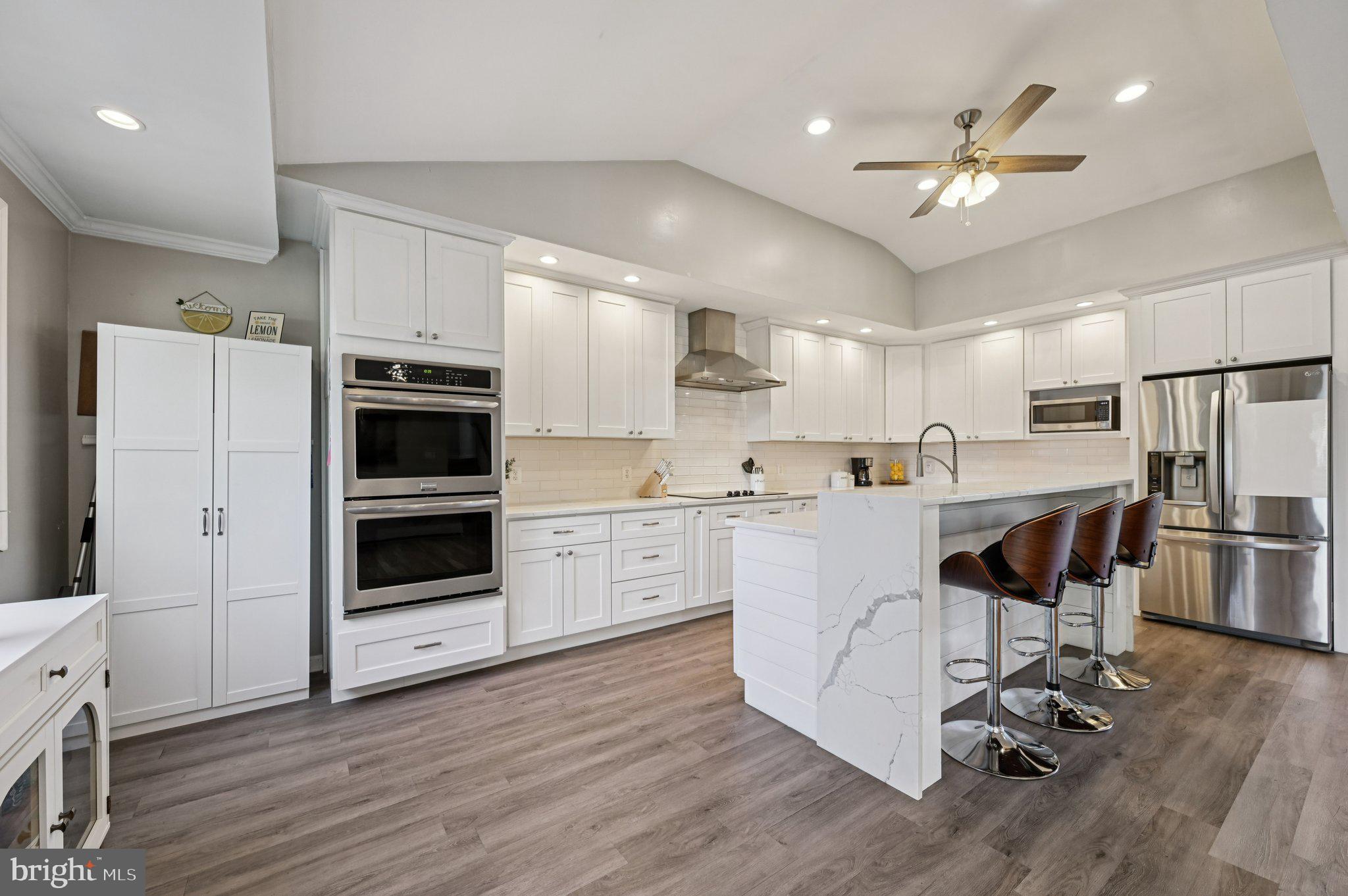 RIVA FARMS - Residential