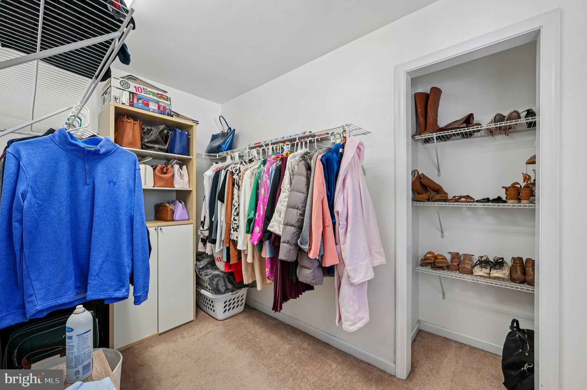 RIVA FARMS - Residential